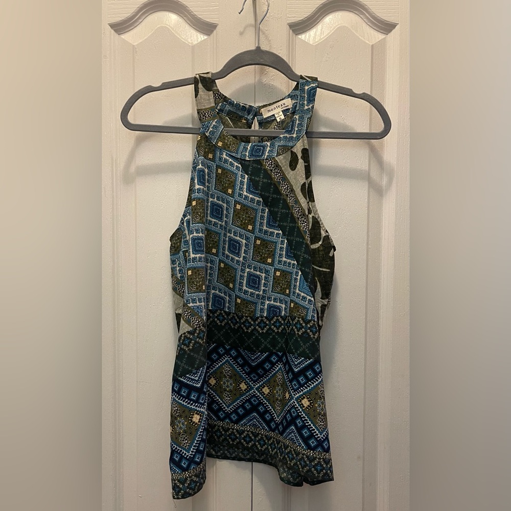 Monteau top Size Small